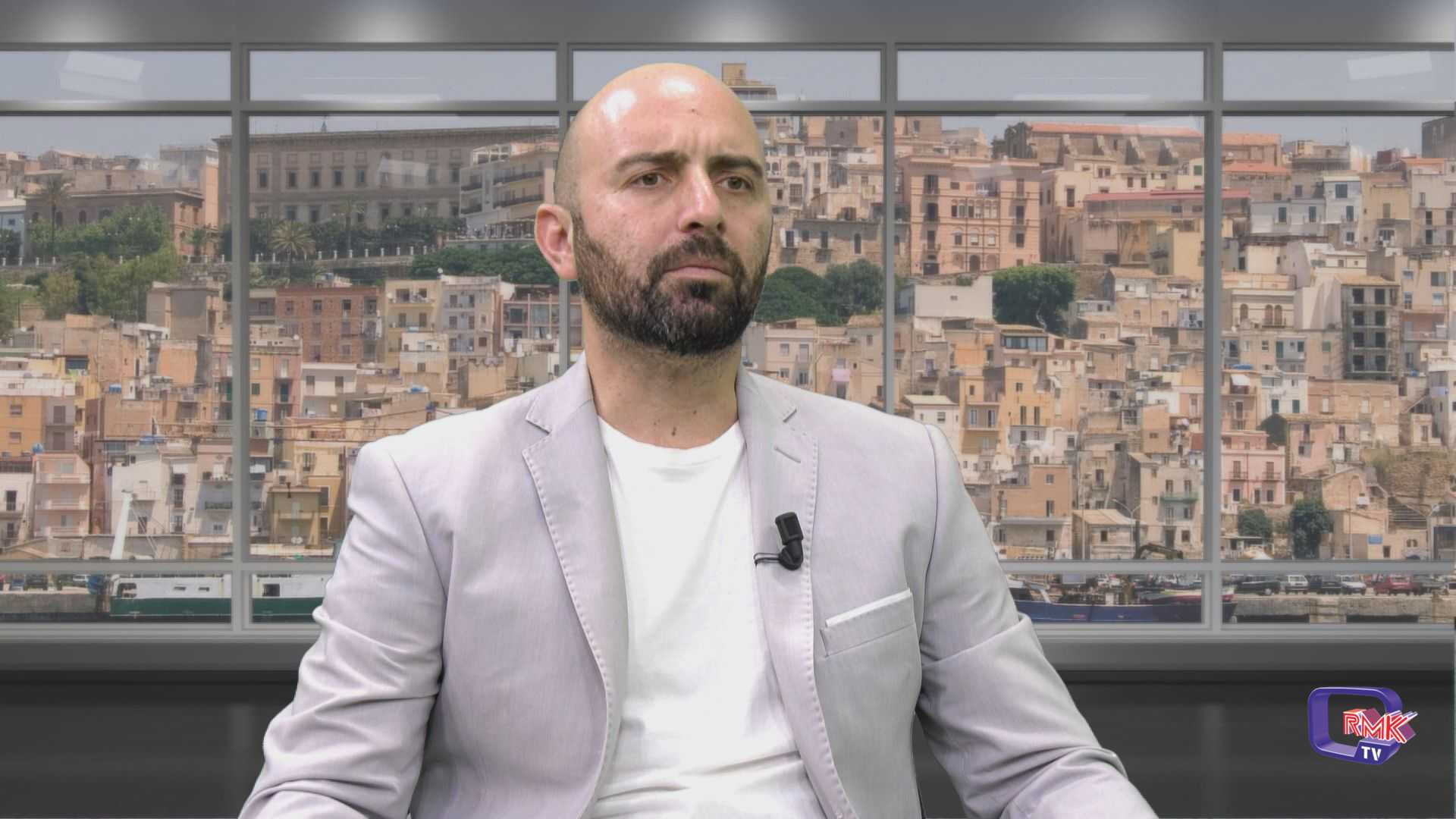 Curreri (M5S). Bene i lavori sulla rete idrica, ma si intervenga sulle perdite